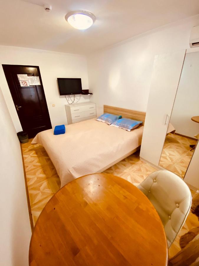 Esentai Hostel Almati Kültér fotó